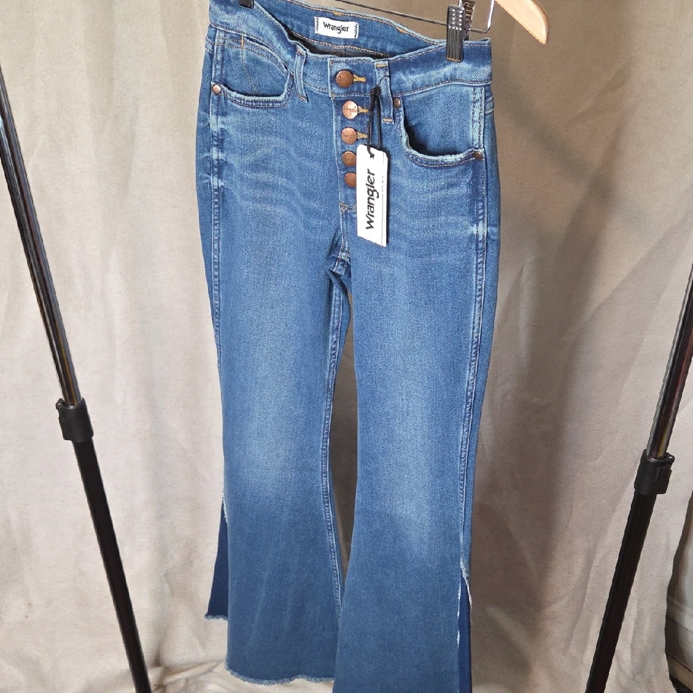 Wrangler Women's Flare Blue Jeans